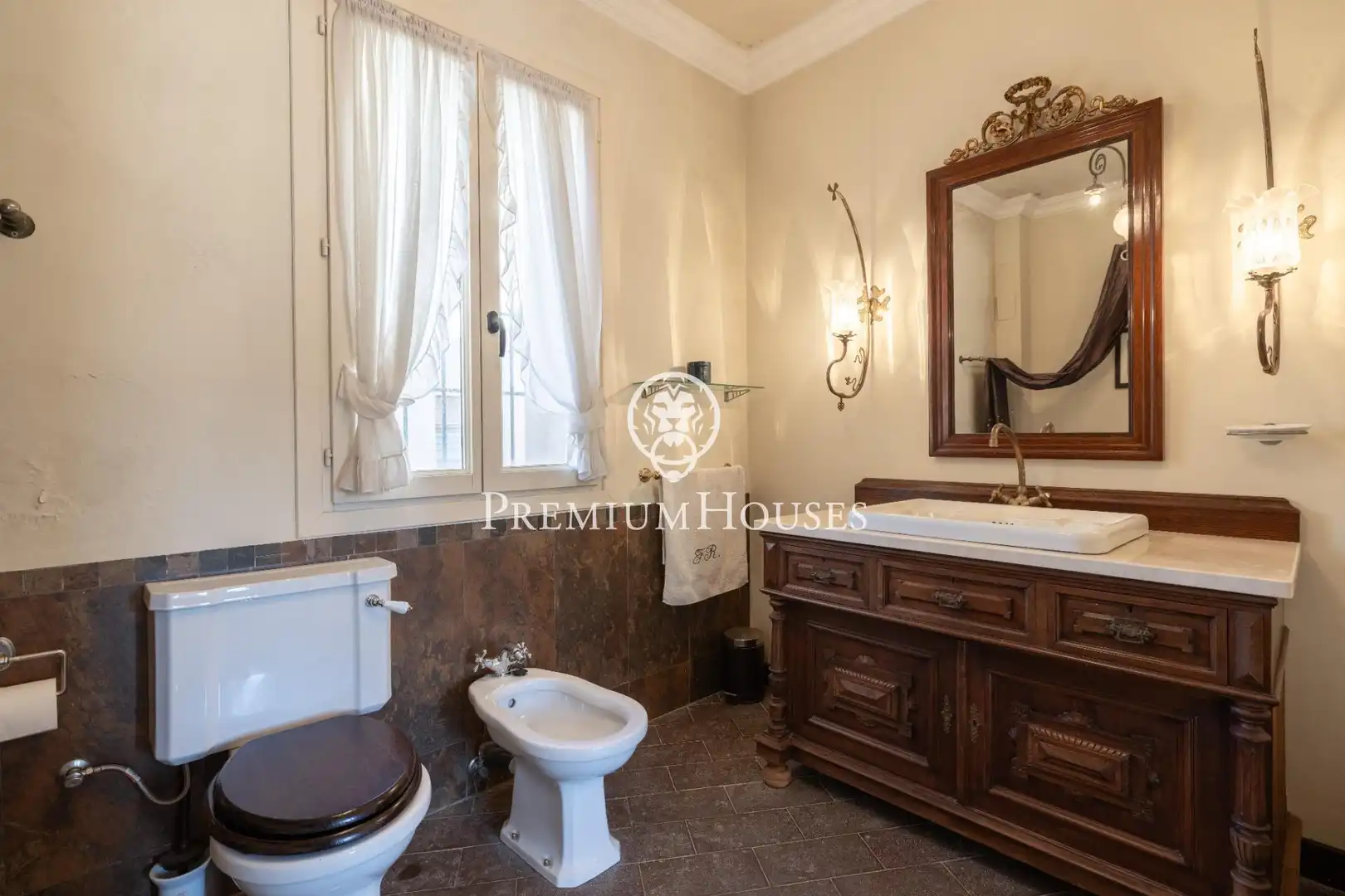 Houses for sale in Montblanc, Tarragona