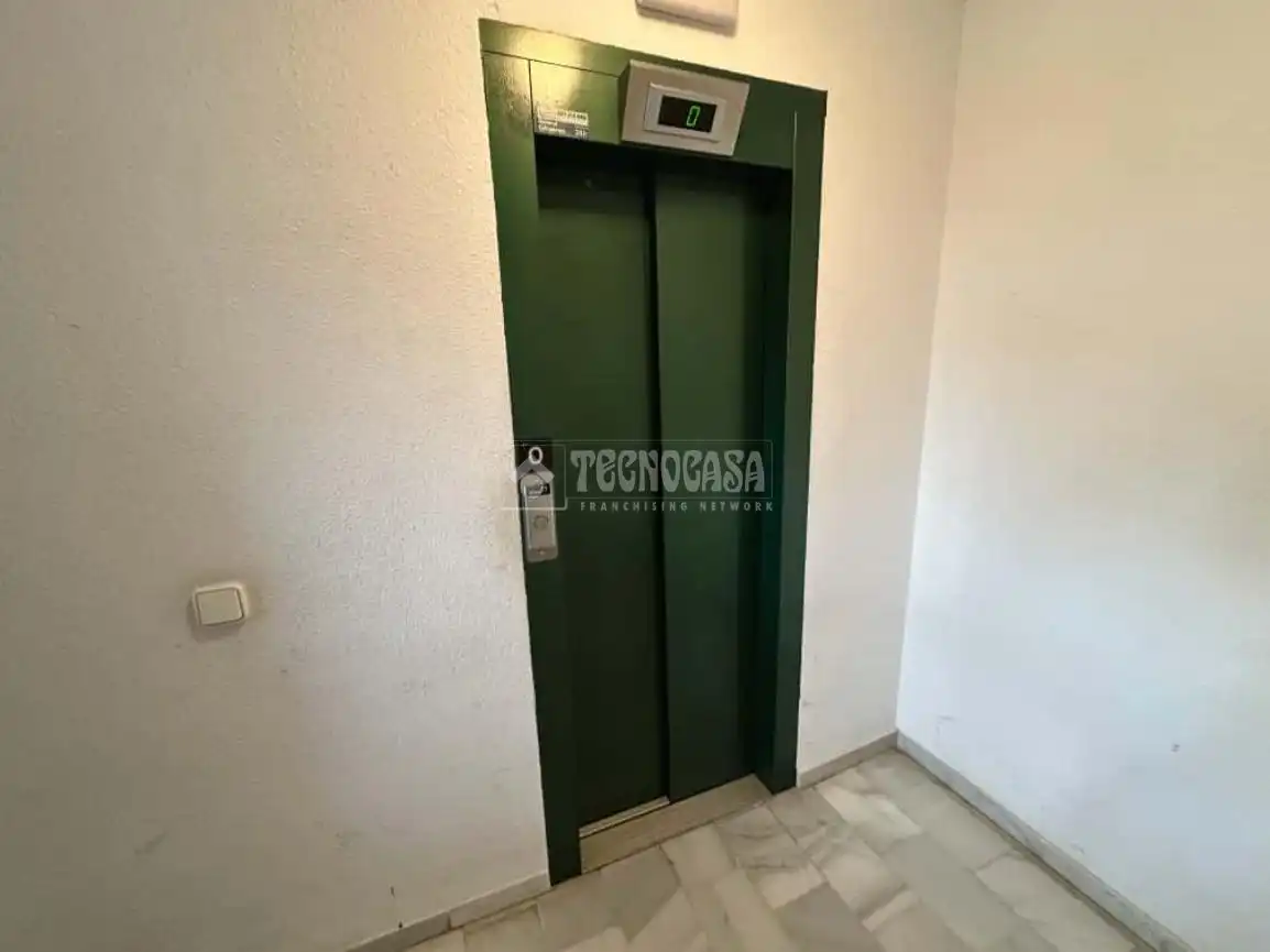 Piso en venta en Torrox con Terraza y Balcón