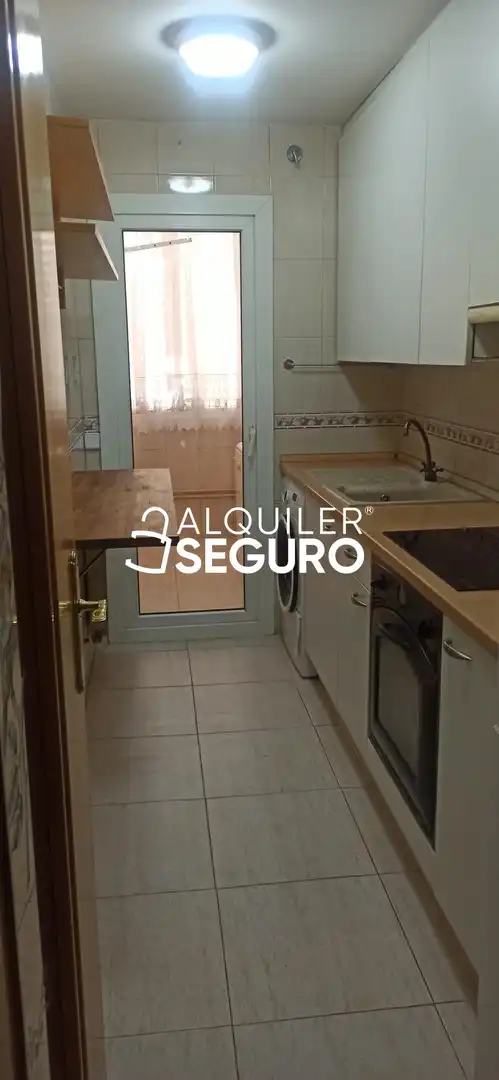Kitchen of Flat for rent in Madrid  with Heating