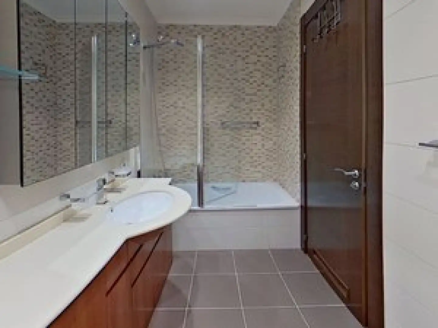 Bathroom of Flat for sale in Oviedo   with Heating