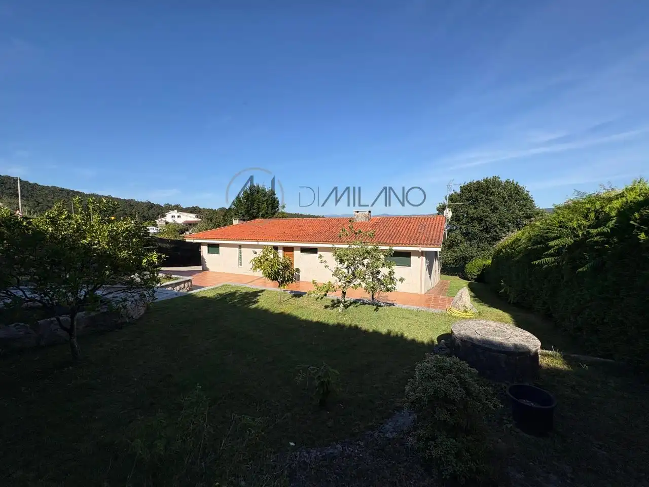 Vista exterior de Casa o chalet en venta en Poio con Calefacción, Jardín privado y Parquet