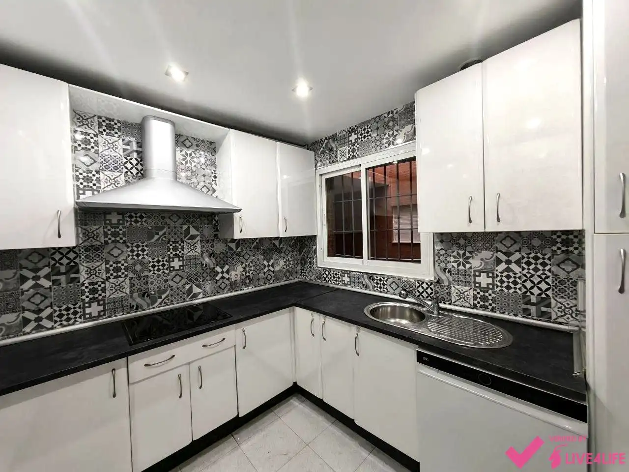 Küche von Maisonette zur Miete in Sevilla mit Klimaanlage, Terrasse und Möbliert