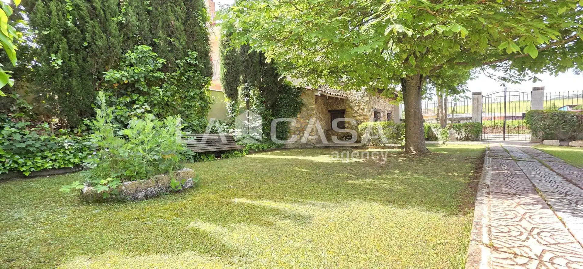 Jardí de Casa o xalet en venda en Dueñas amb Calefacció