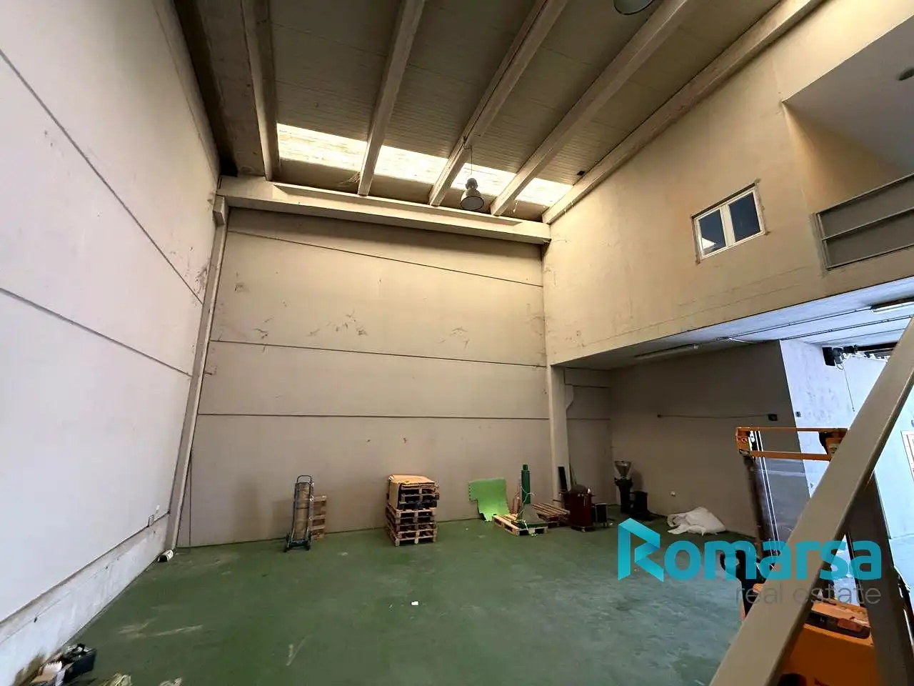Nave industrial en venta en Ávila