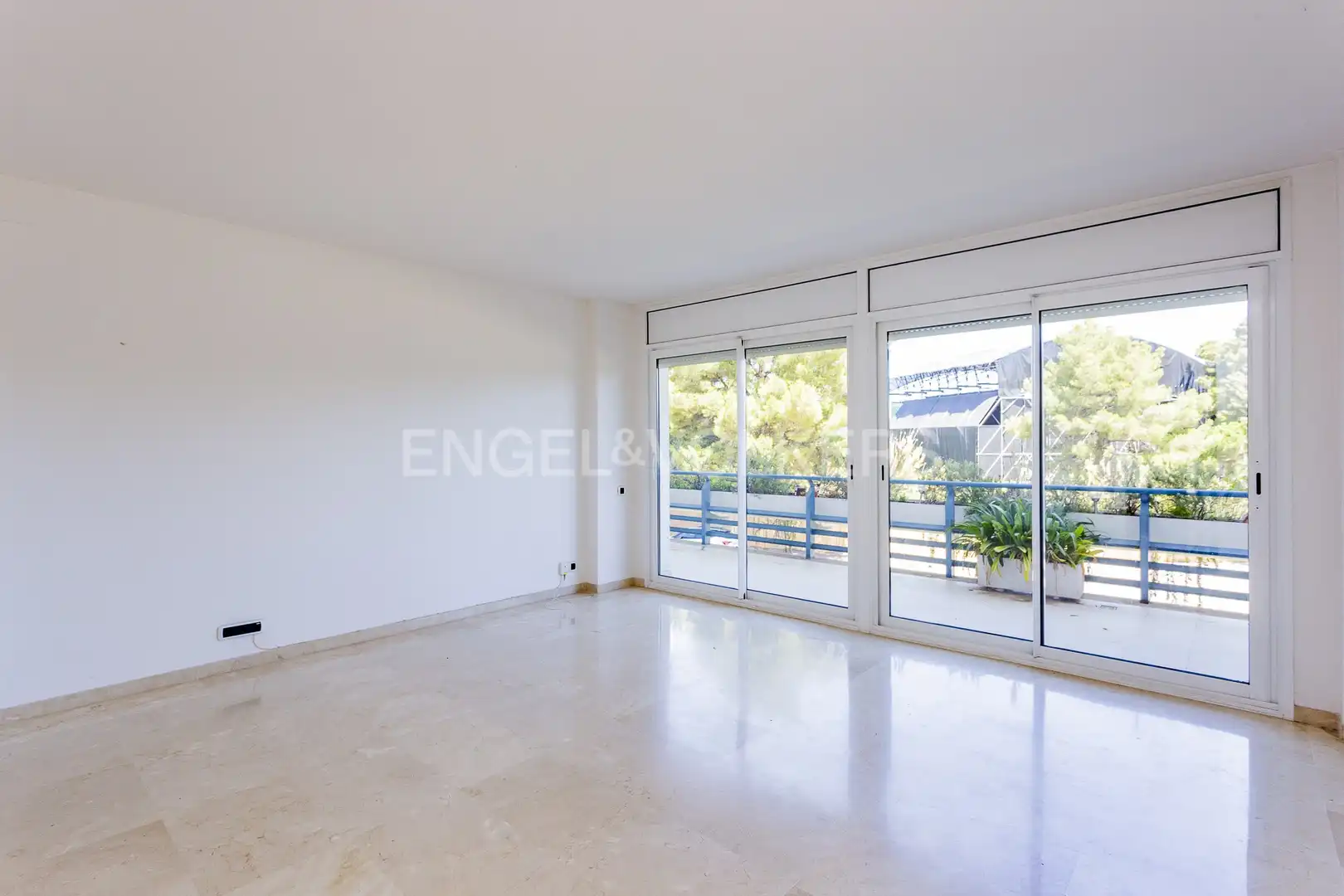 Sala d'estar de Pis de lloguer en Sitges amb Aire condicionat, Calefacció i Terrassa