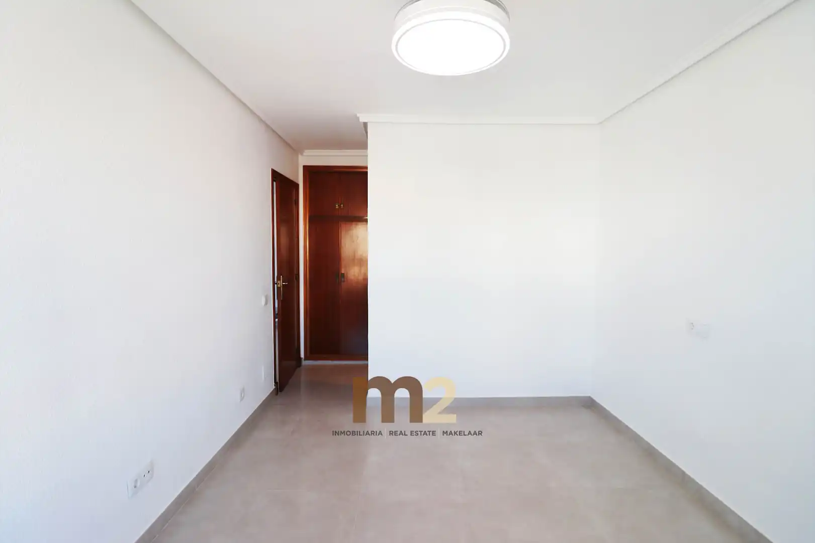 Dormitori de Apartament de lloguer en Guardamar del Segura amb Terrassa, Forn i Rentadora