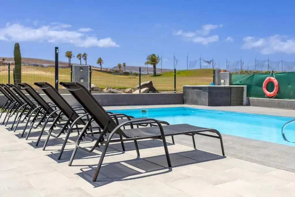 Piscina de Casa o chalet en venta en Antigua