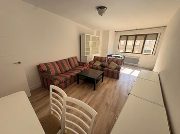 Appartement avec ascenseur à louer à COLON