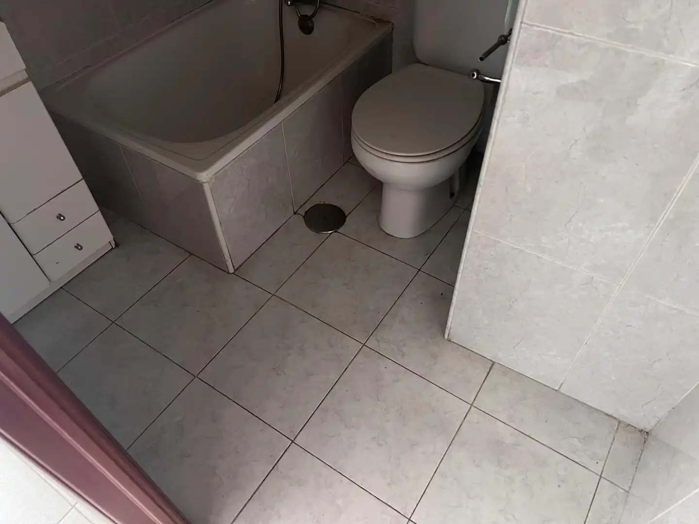 Bathroom of Flat for sale in Madrid