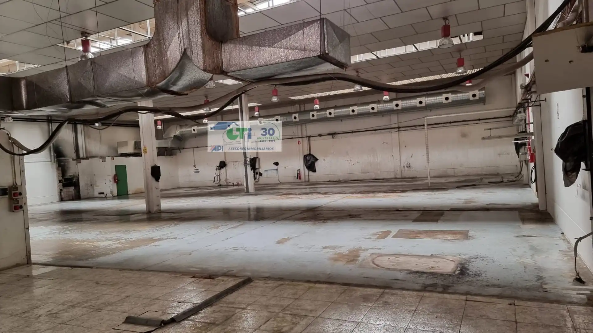Fabrikhallen zum Verkauf in Zaragoza