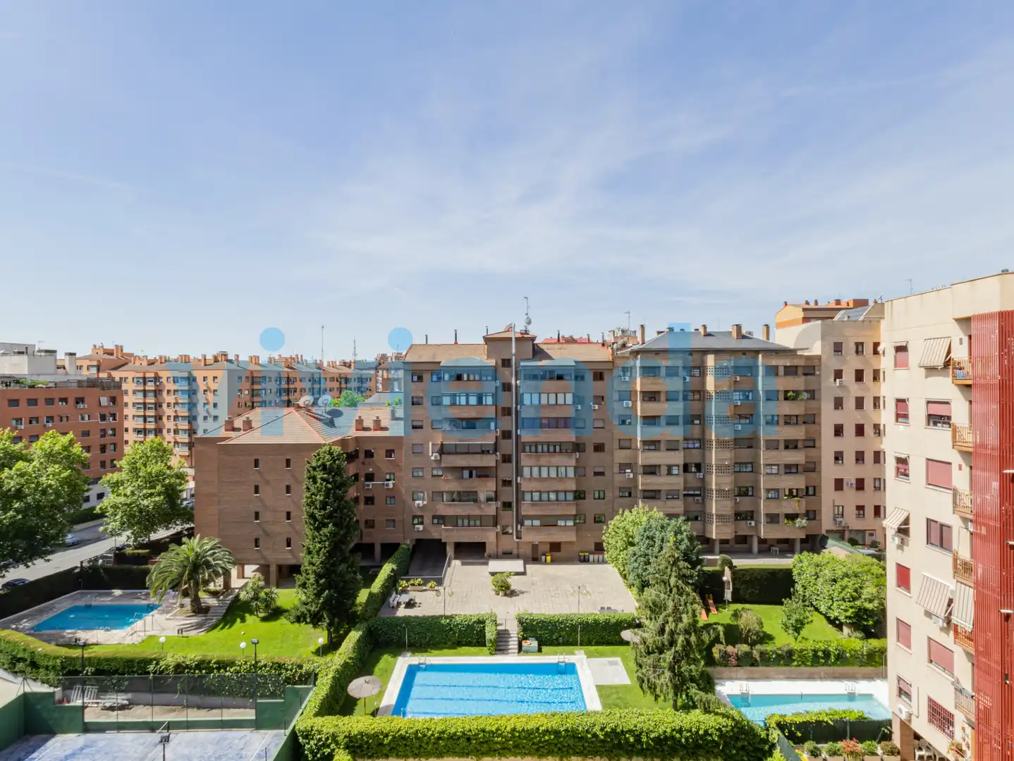 Flat with terrace for sale in Calle del Jazmin