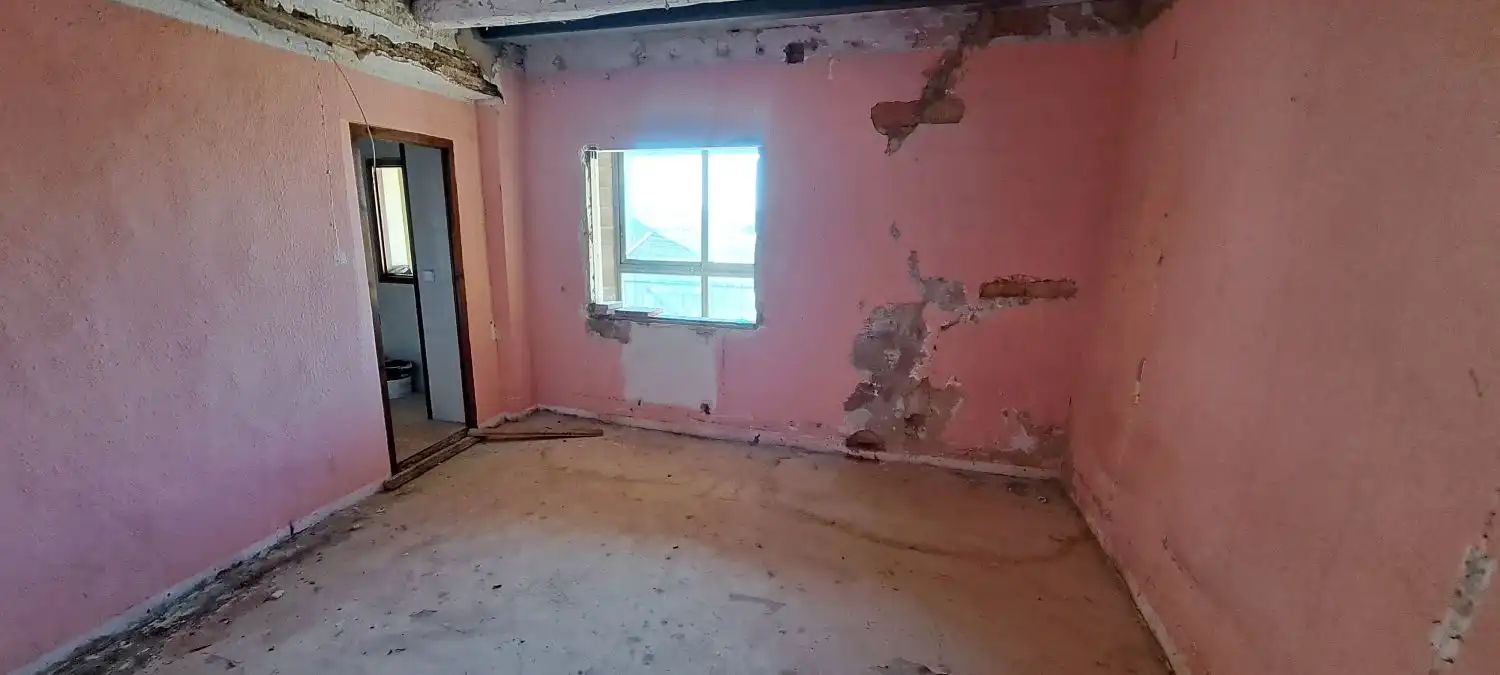 Houses for sale in Almuniente  with Terrace and Storage room