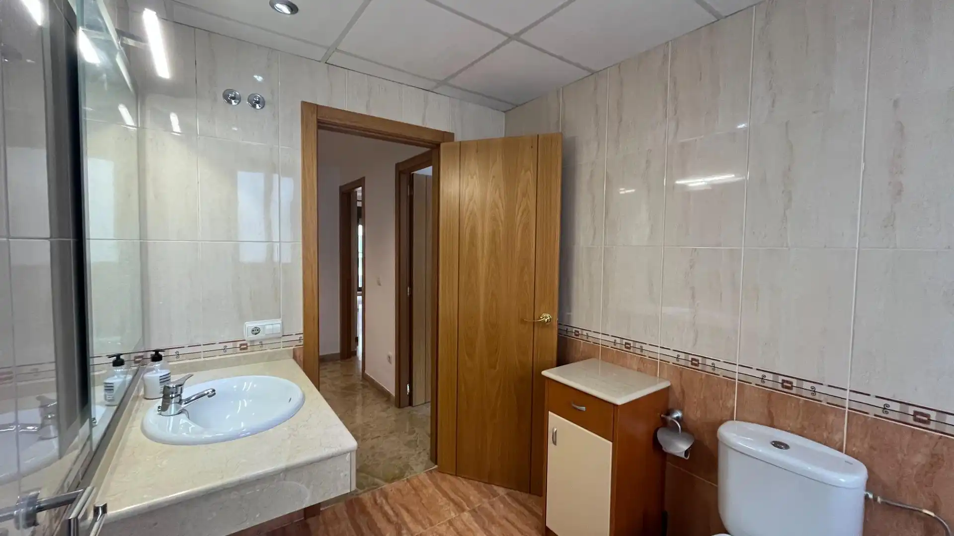 Badezimmer von Wohnungen zur Miete in Meliana, Valencia