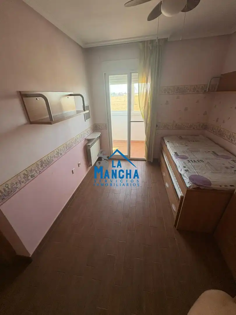 Bedroom of Detached homes for sale in Albacete  with Air Conditioner, Heating and Private garden