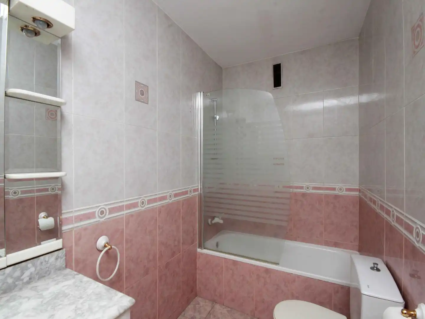 Baño de Piso en venta en Montcada i Reixac con Piscina comunitaria