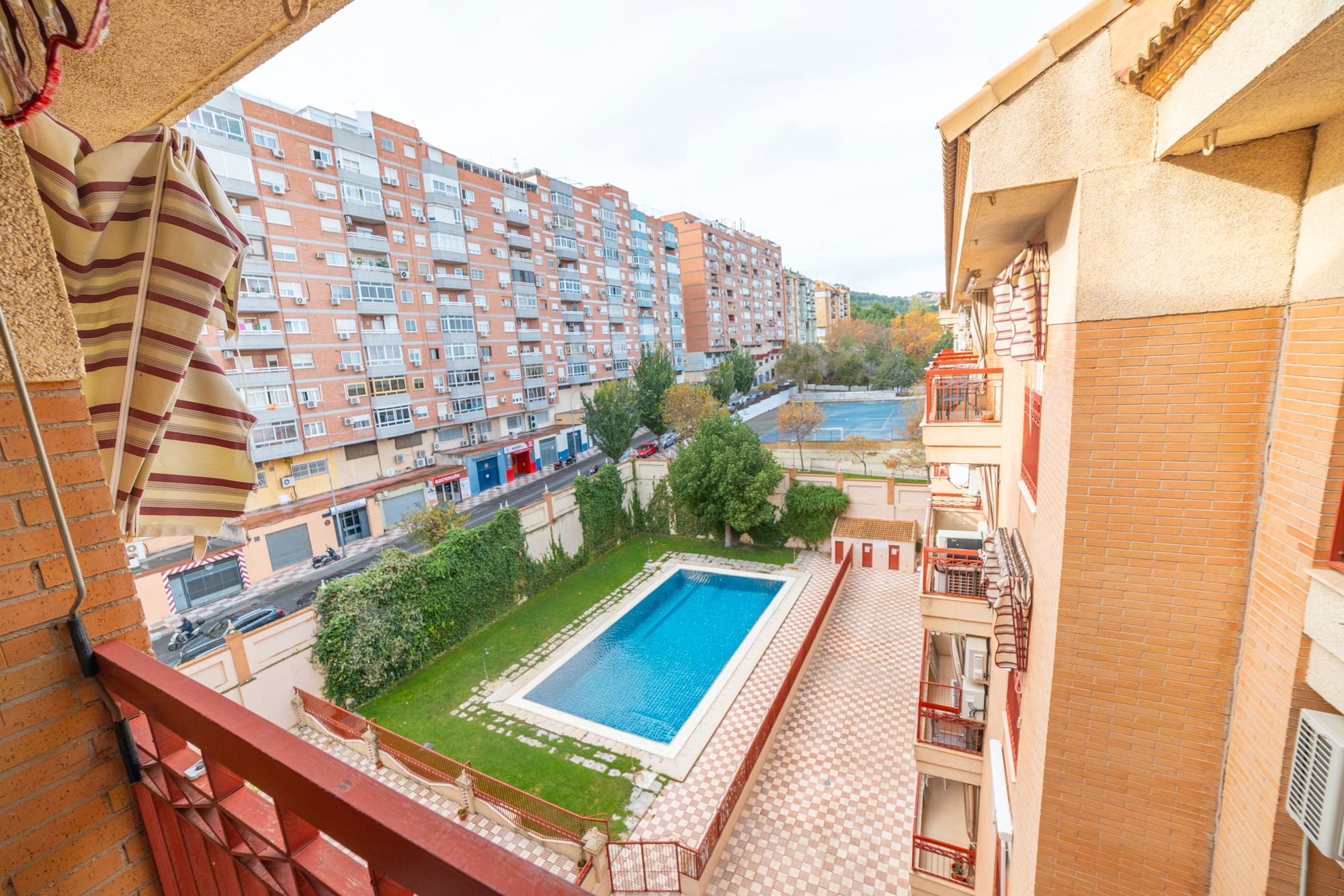 Swimming pool of Duplex for sale in  Jaén Capital  with Air Conditioner, Heating and Terrace
