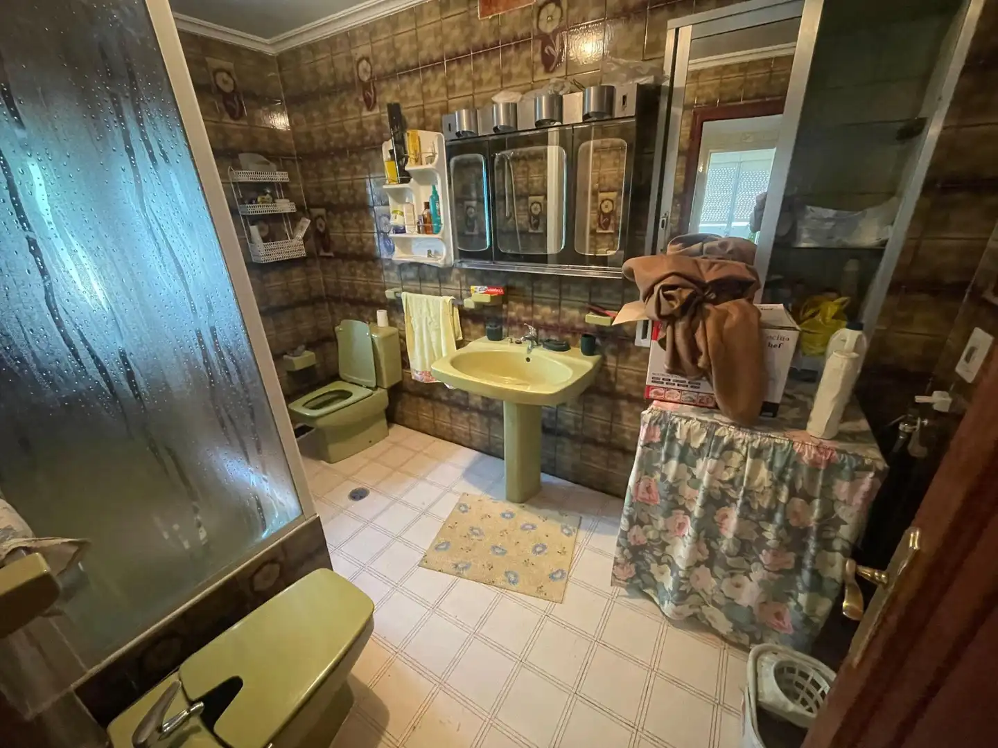 Bathroom of Houses for sale in Avión  with Heating, Storage room and Furnished