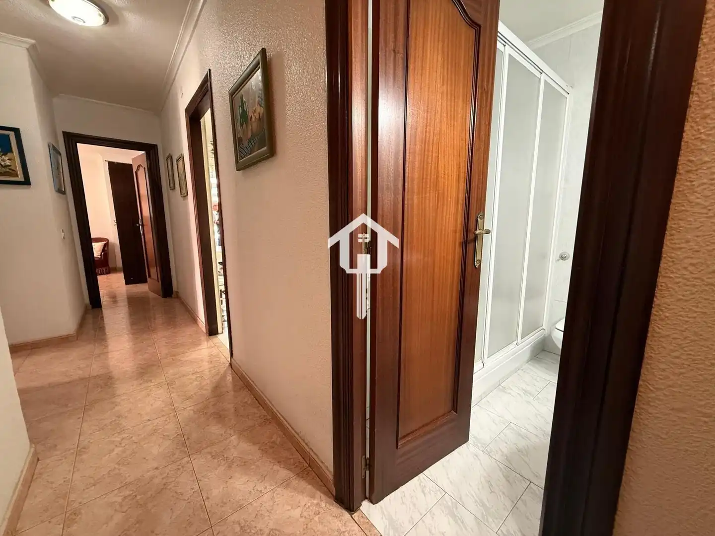 Piso en venta en Alicante / Alacant con Aire acondicionado, Amueblado y Balcón