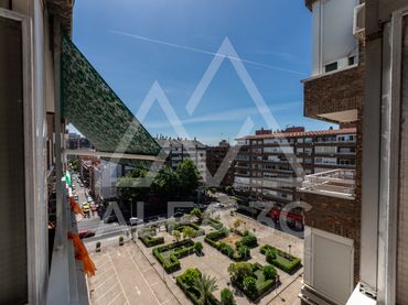Appartement avec ascenseur à vendre à Tetuán