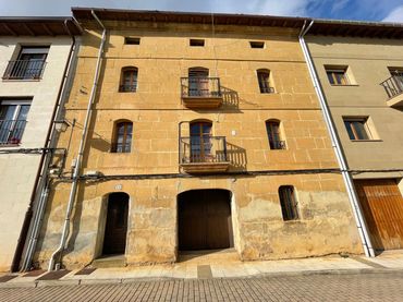 Casa amb jardí en venda a Larrazuria Kalea 54