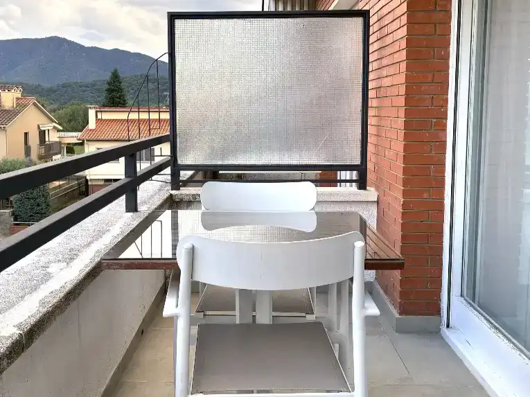 Terrassa de Pis en venda en Olot amb Aire condicionat, Piscina i Balcó
