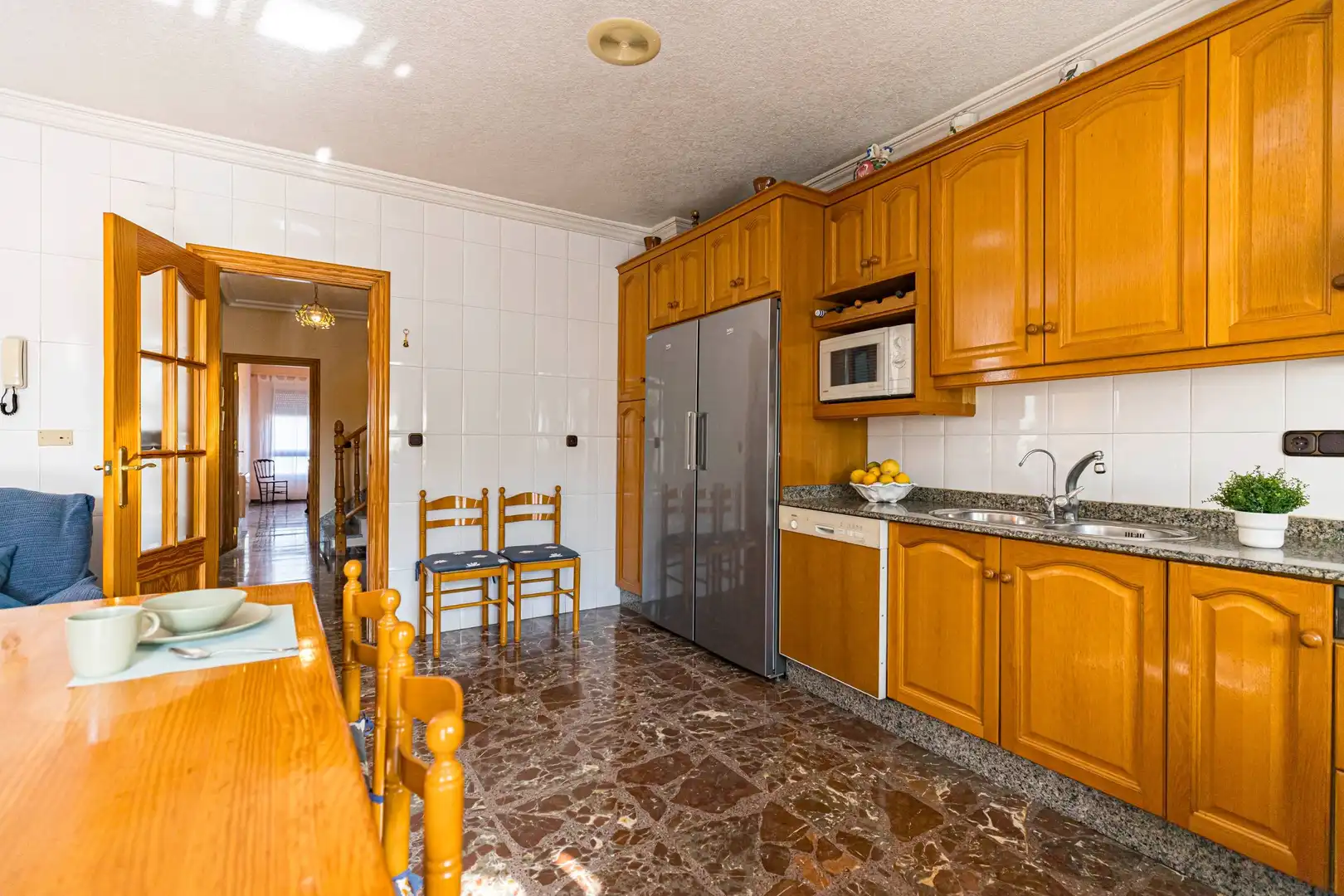 Reihenhaus mit Terrasse zum Verkauf in Casco Urbano, imagen 4