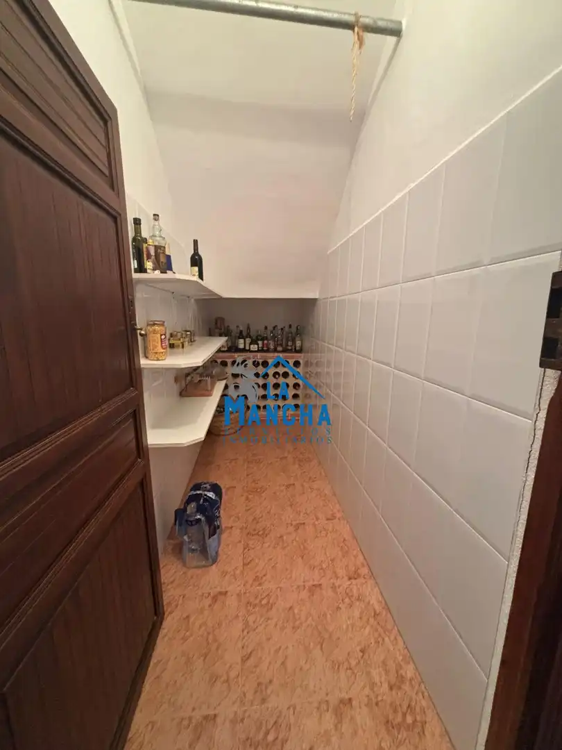 Casa o chalet en venta en Hoya-Gonzalo con Calefacción, Jardín privado y Amueblado