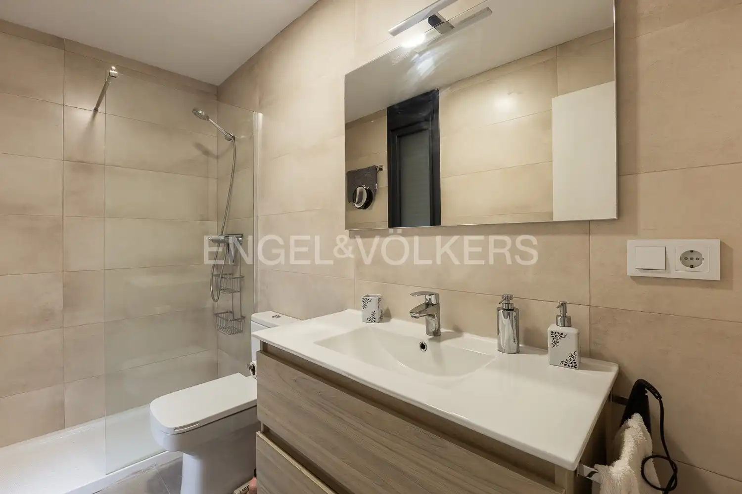 Baño de Casa o chalet en venta en Valencia con Aire acondicionado, Calefacción y Jardín privado