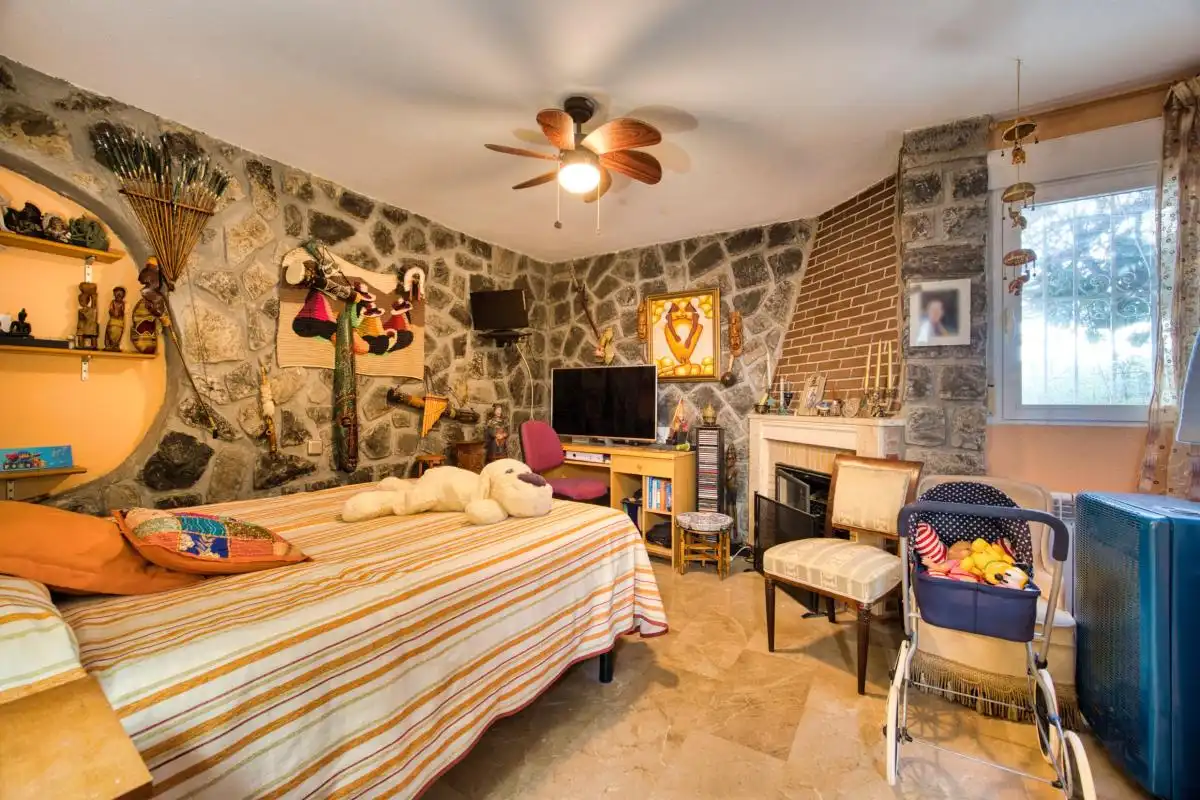 Sala de estar de Casa o chalet en venta en L'Alfàs del Pi con Aire acondicionado, Calefacción y Jardín privado