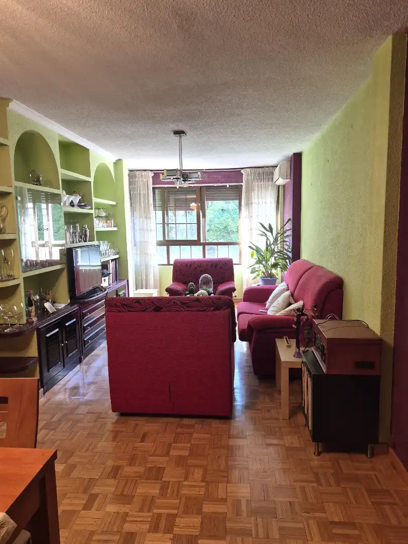 Sala de estar de Piso en venta en San Fernando de Henares con Aire acondicionado, Calefacción y Parquet