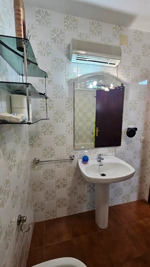 Baño de Casa o chalet en venta en Higuera de la Sierra con Aire acondicionado, Jardín privado y Terraza