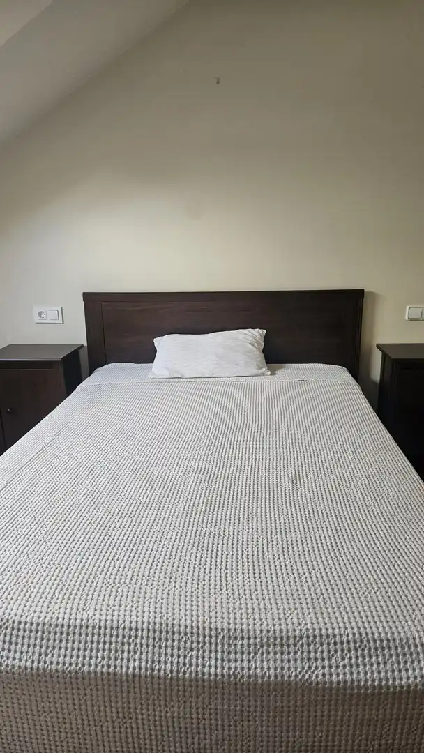 Habitación de Piso de alquiler en Gijón  con Calefacción, Parquet y Amueblado