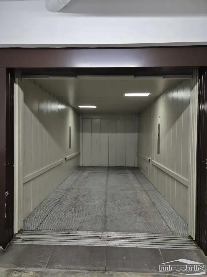 Garage for sale in Lucena