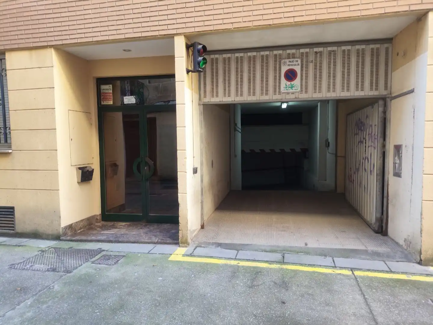 Parkplatz von Garage zur Miete in Burgos