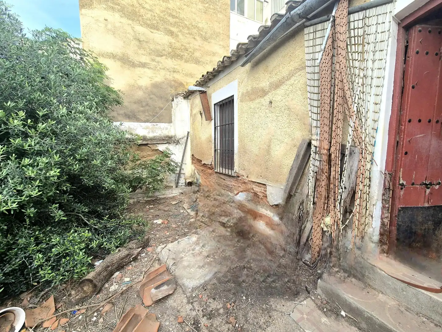 Casa adosada en venta en Puebla de la Calzada