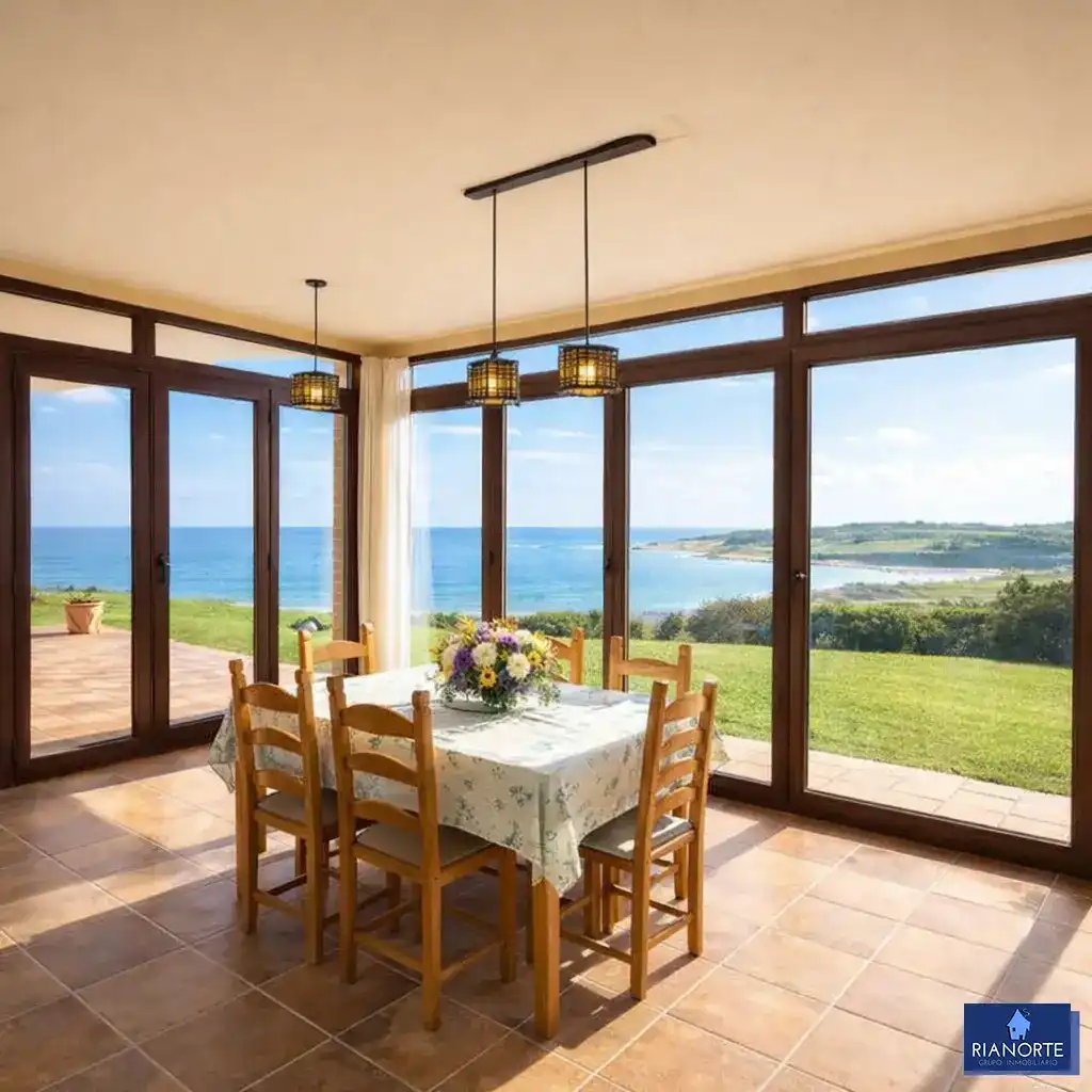 Comedor de Casa o chalet en venta en Gozón con Calefacción, Jardín privado y Terraza