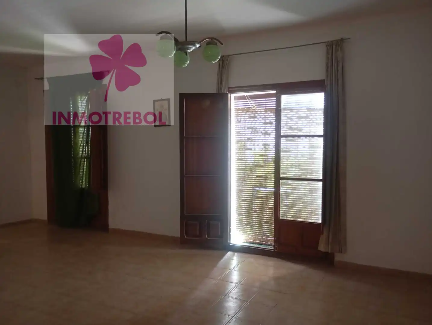 Casa o xalet en venda en Villanueva del Ariscal amb Traster i Balcó