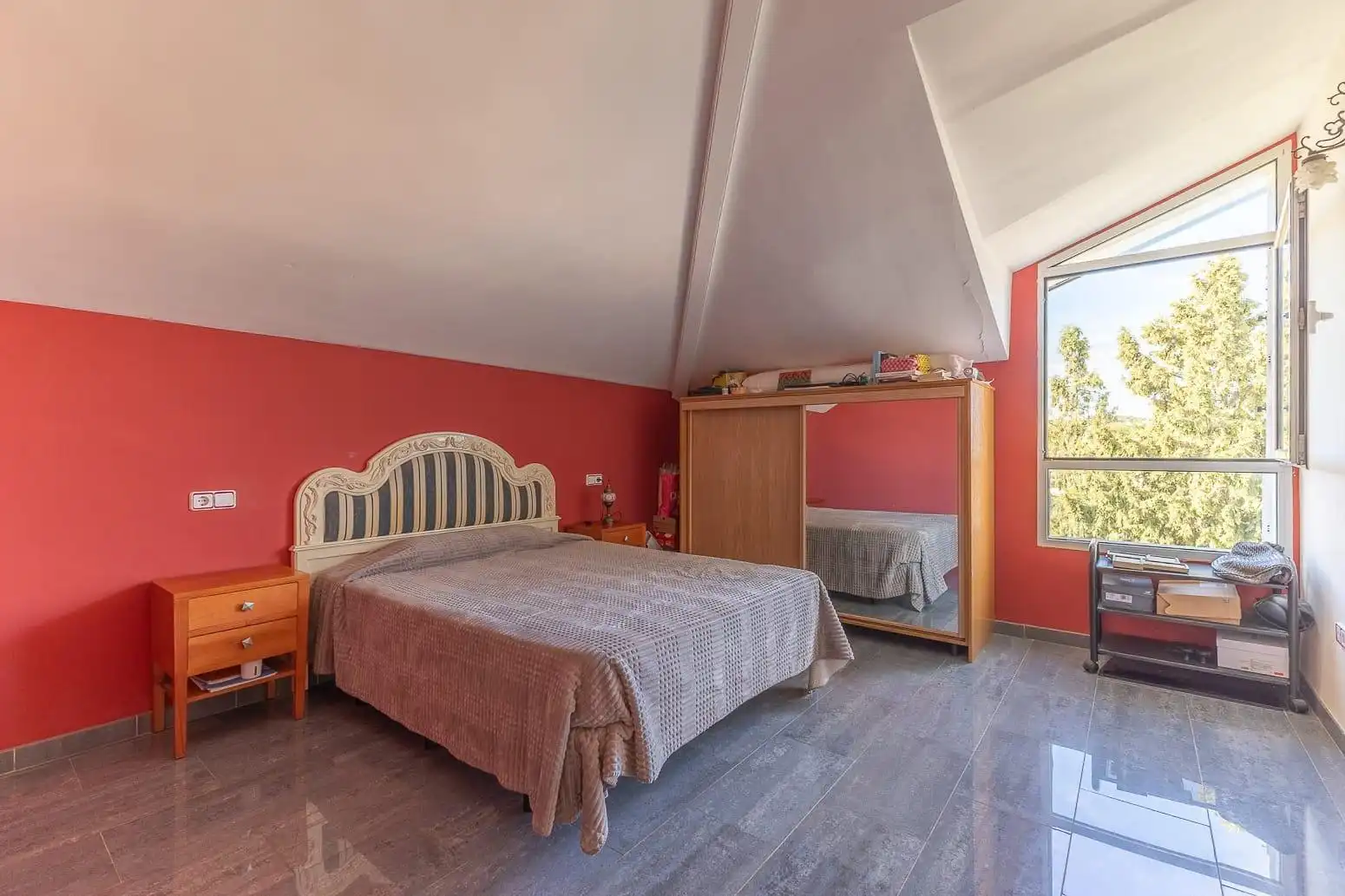Habitación de Casa o chalet en venta en Chiva con Aire acondicionado, Terraza y Piscina