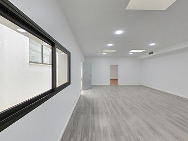 Oficina en venda a Les Corts