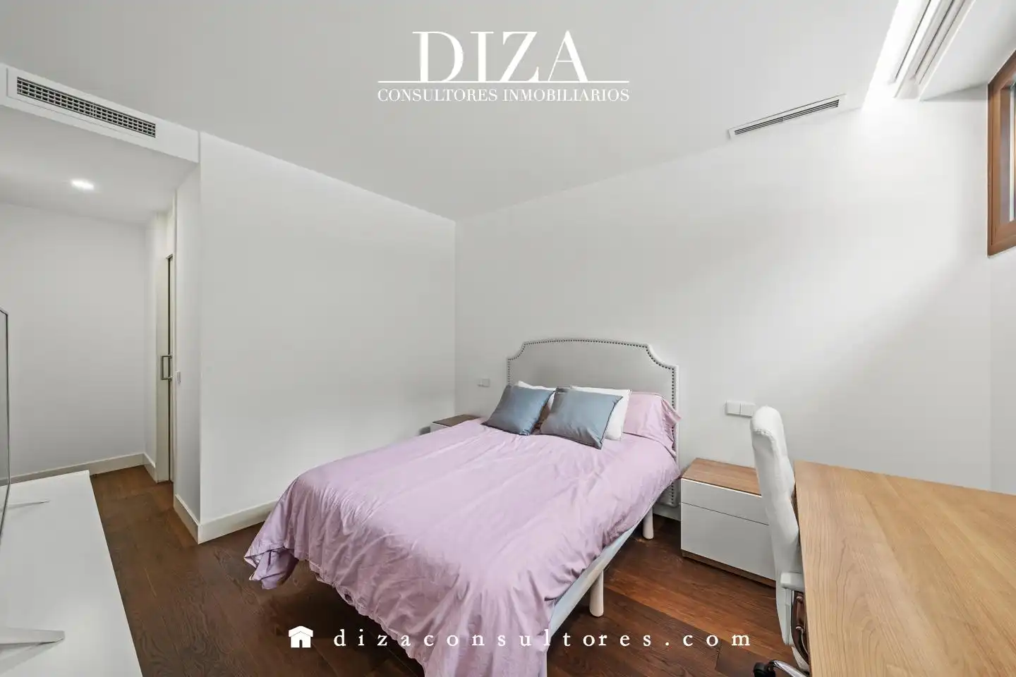 Schlafzimmer von Erdgeschoss zum Verkauf in Madrid mit Klimaanlage und Möbliert