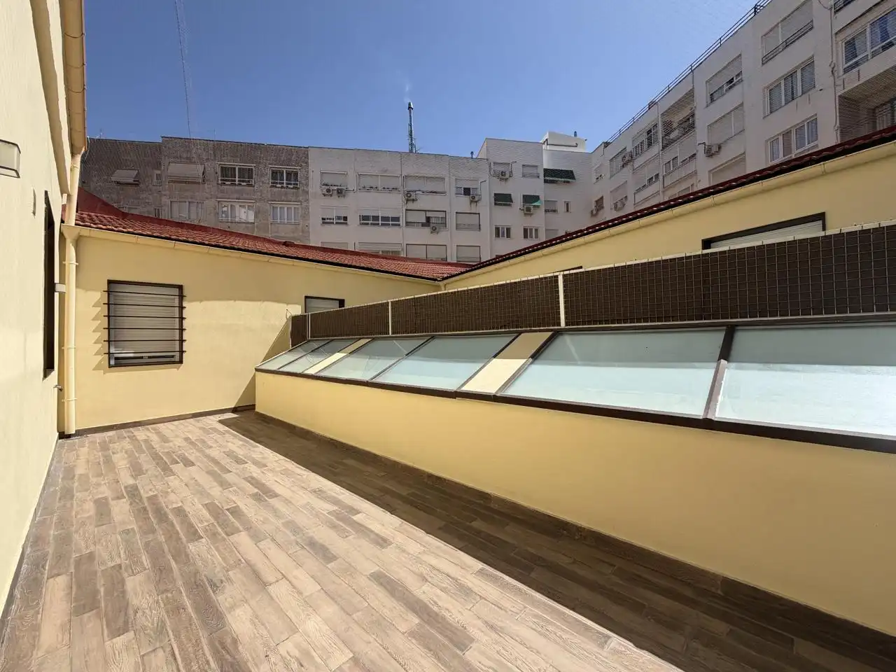 Maisonette zur Miete in Calle Alcalá, Goya