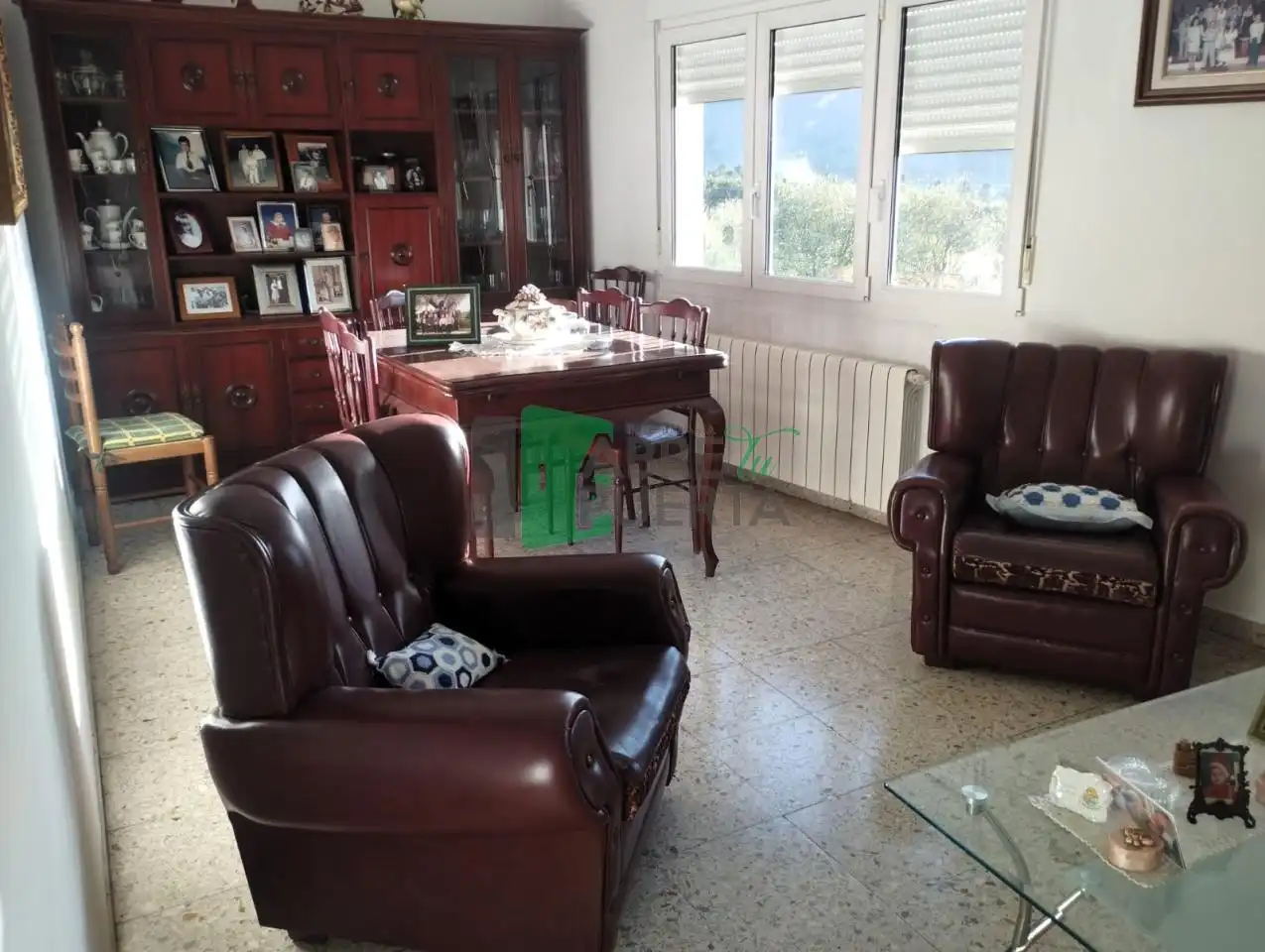Sala d'estar de Casa o xalet en venda en Ourense Capital  amb Calefacció, Jardí privat i Moblat
