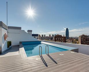 Piscina de Pis en venda en  Barcelona Capital amb Aire condicionat, Calefacció i Terrassa