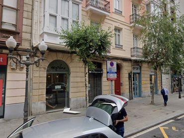 Piso con balcón en venta en San Mames Zumarkalea
