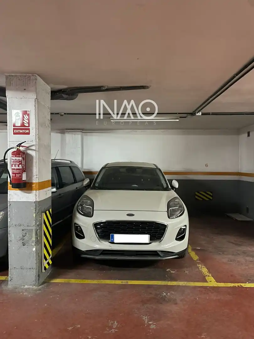 Parkplatz von Maisonette zum Verkauf in Rubí mit Klimaanlage, Heizung und Terrasse