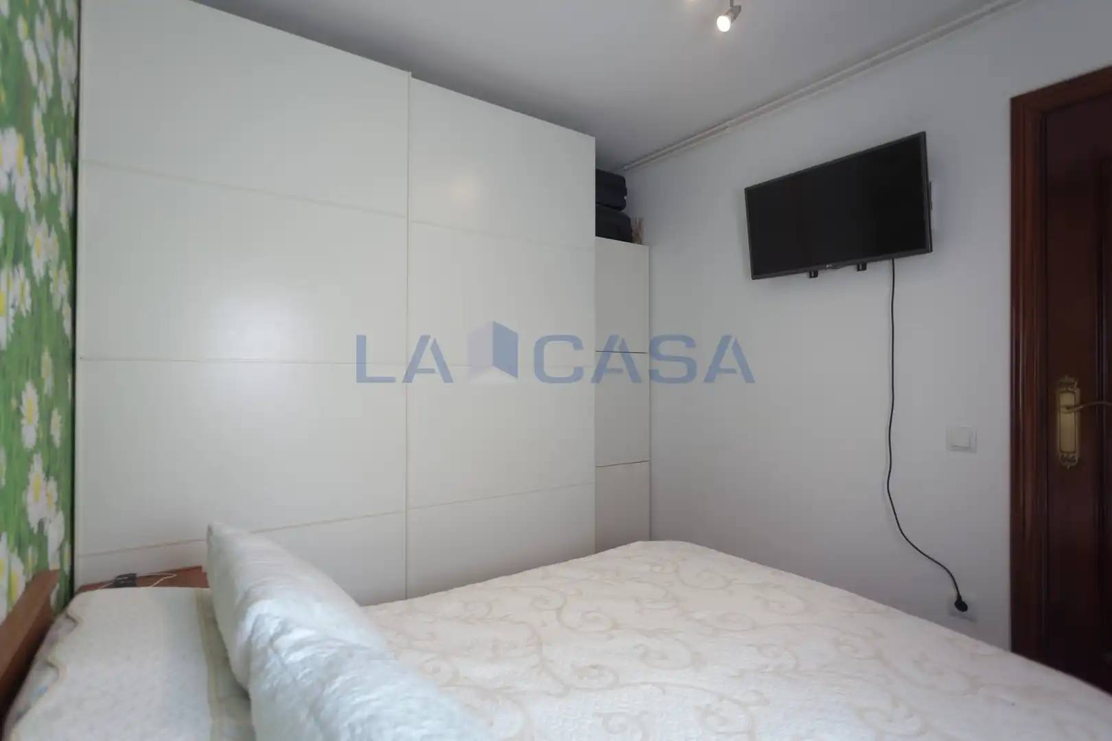 Piso con terraza en venta en Calle COLLSEROLA DE, imagen 9