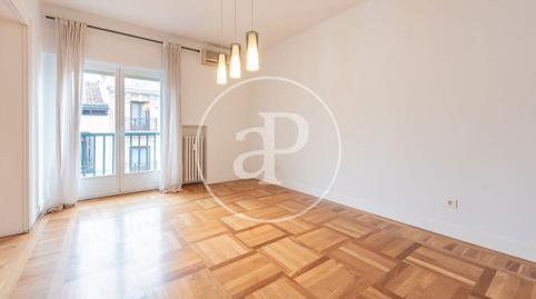 Foto 3 de Pis en venda a Calle de la Colegiata, Embajadores - Lavapiés, Madrid