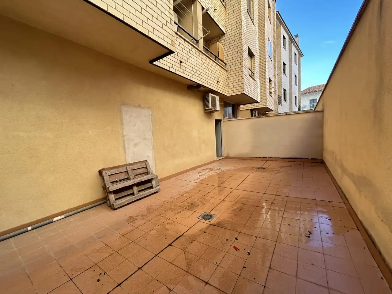 Terrassa de Local en venda en Tudela amb Aire condicionat