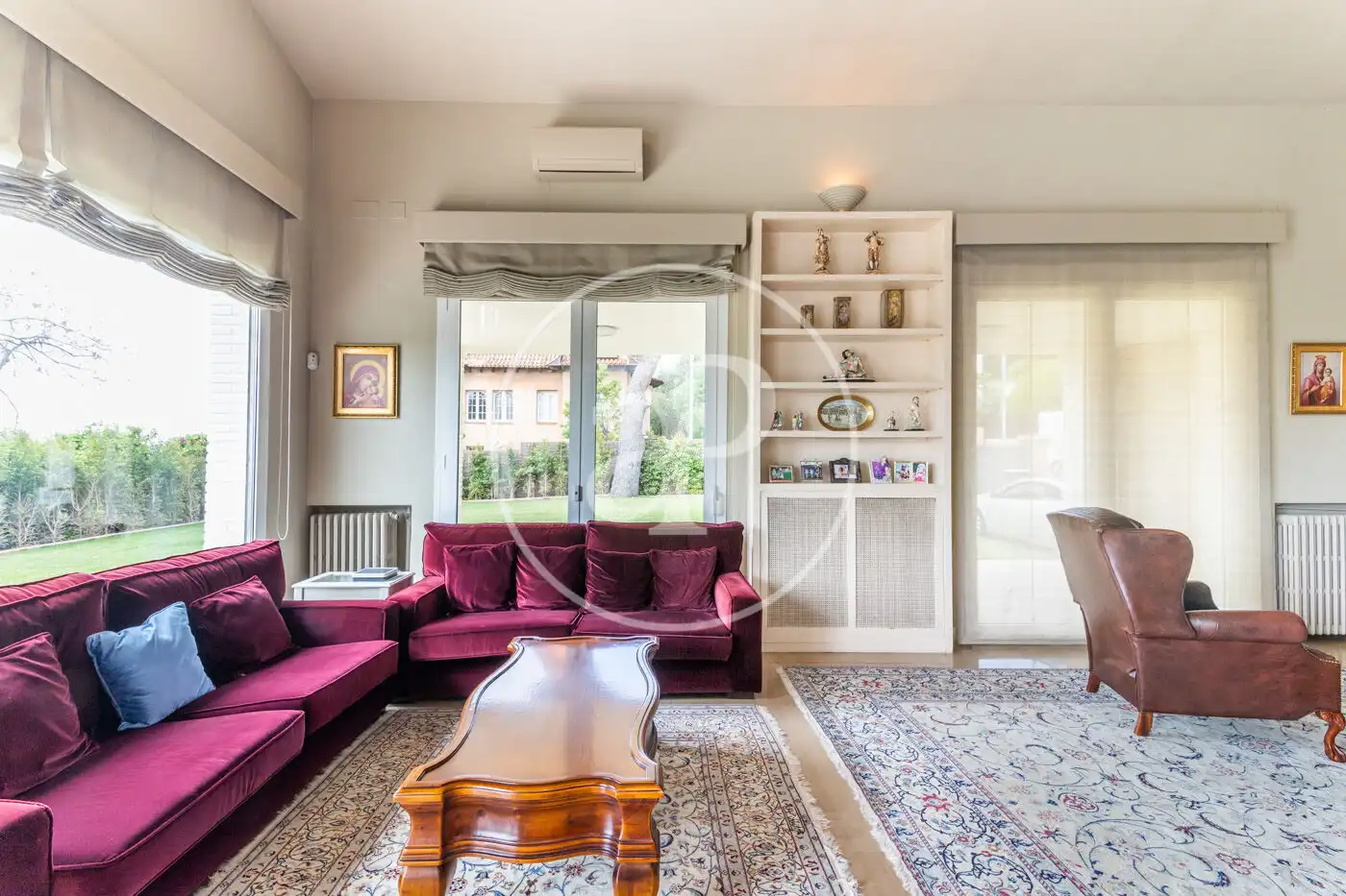 Sala d'estar de Casa o xalet de lloguer en Barcelona amb Aire condicionat, Calefacció i Jardí privat