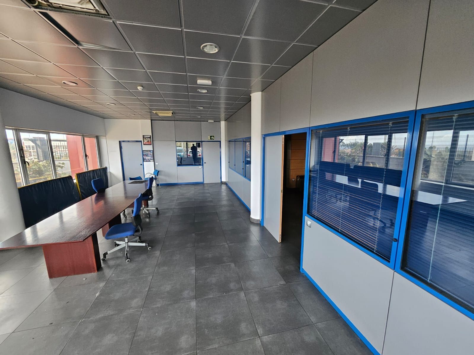 Office to rent in Telde